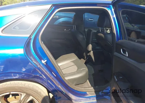 2022 Kia K5 Gt-Line z USA, uszkodzony, nr VIN 5XXG64J29NG104836